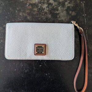 Dooney and Bourke Fey Wristlet